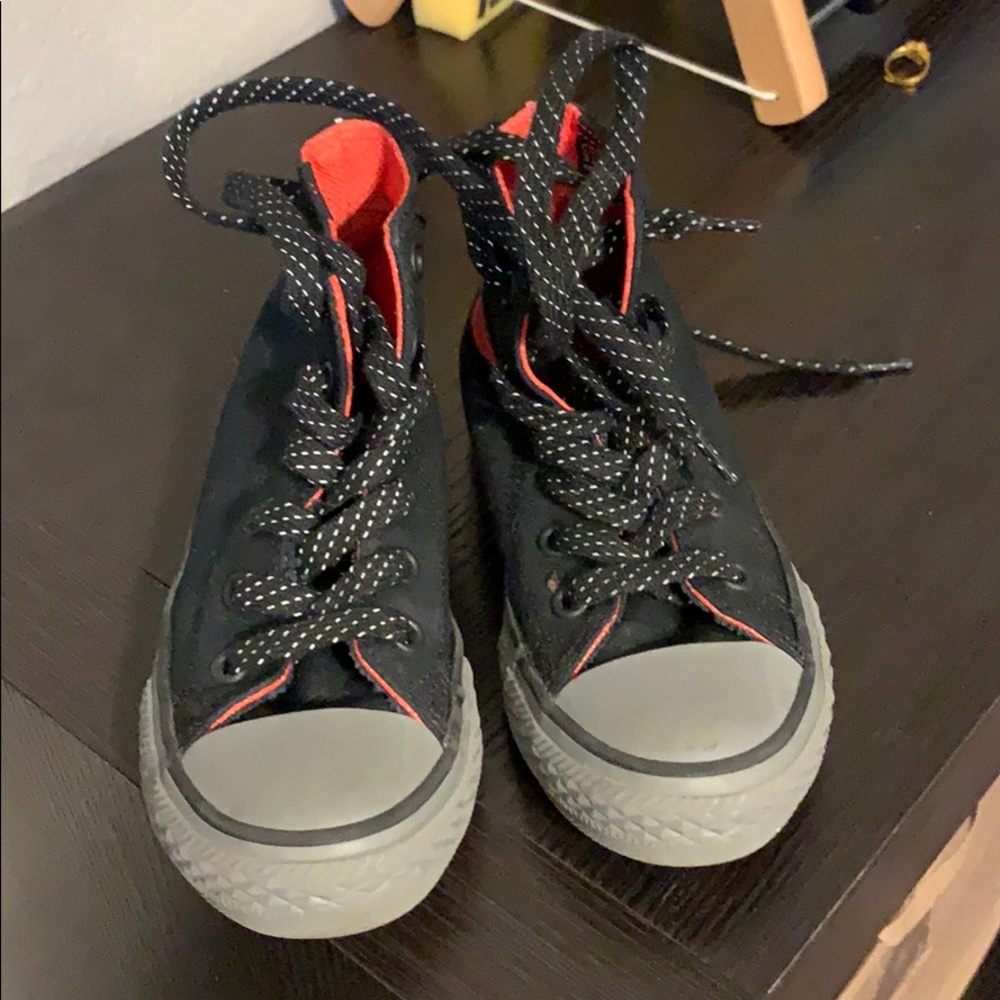Little boys Converse size 11